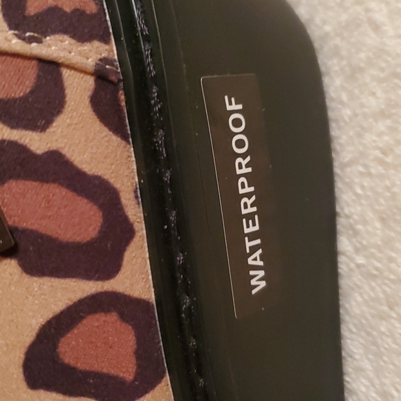 Kenneth Cole Waterproof Rhyme Hiker - Picture 12 of 12